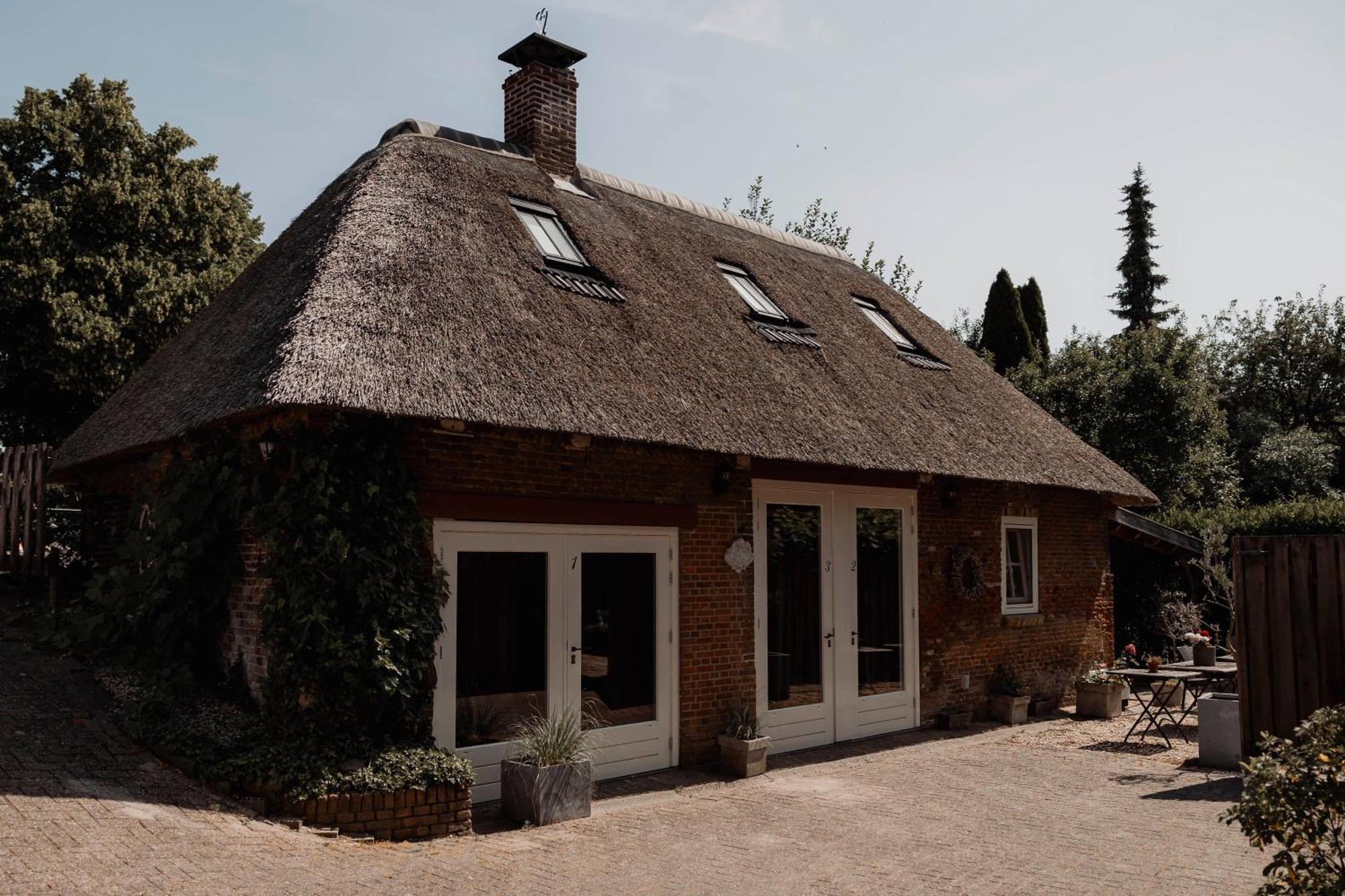 Het Hart Van Alem Exterior photo